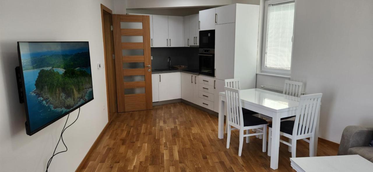 Brand New Two Bedroom And One Living Room Apartment In A Great Location! Сараево Экстерьер фото